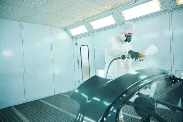 Cabina de pintura de automoción con filtros